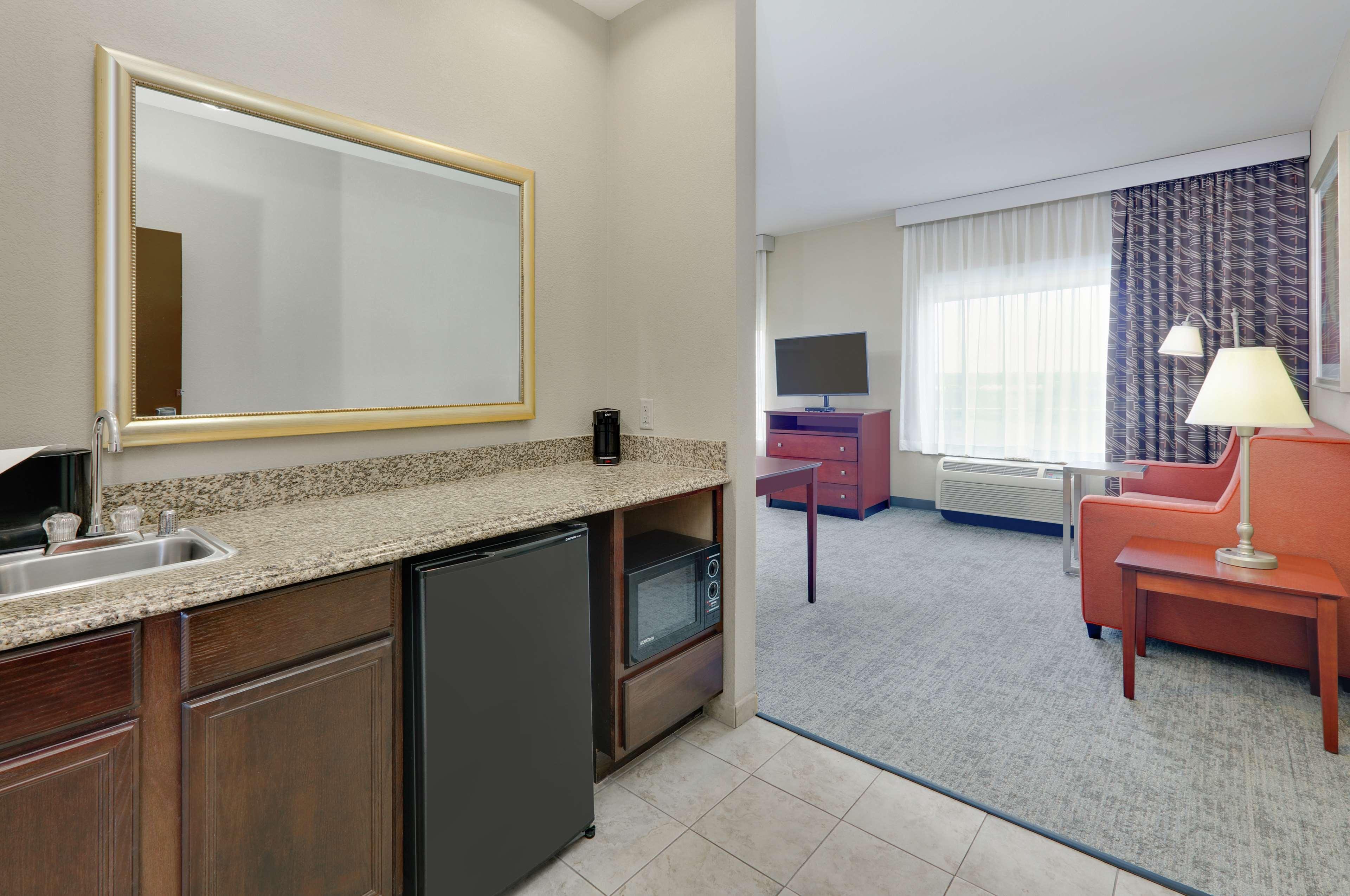Hampton Inn&suites I-20 Hotel
