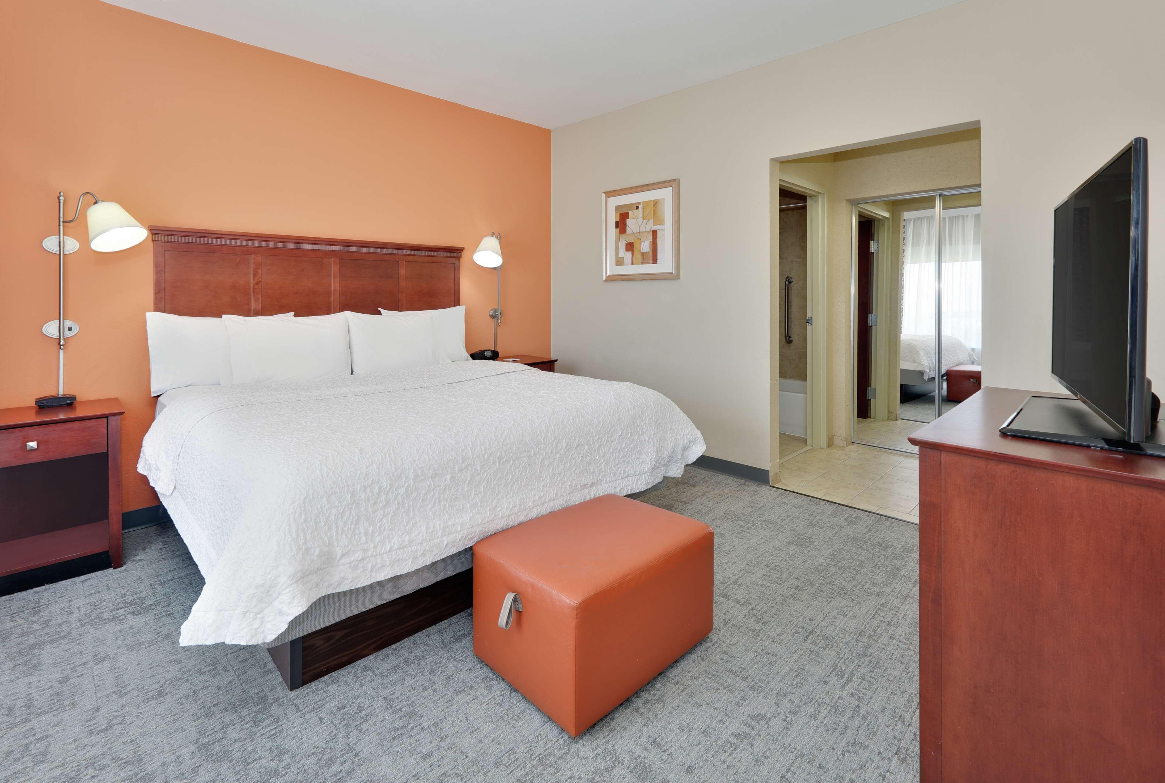 Hotel Hampton & I-20 3*