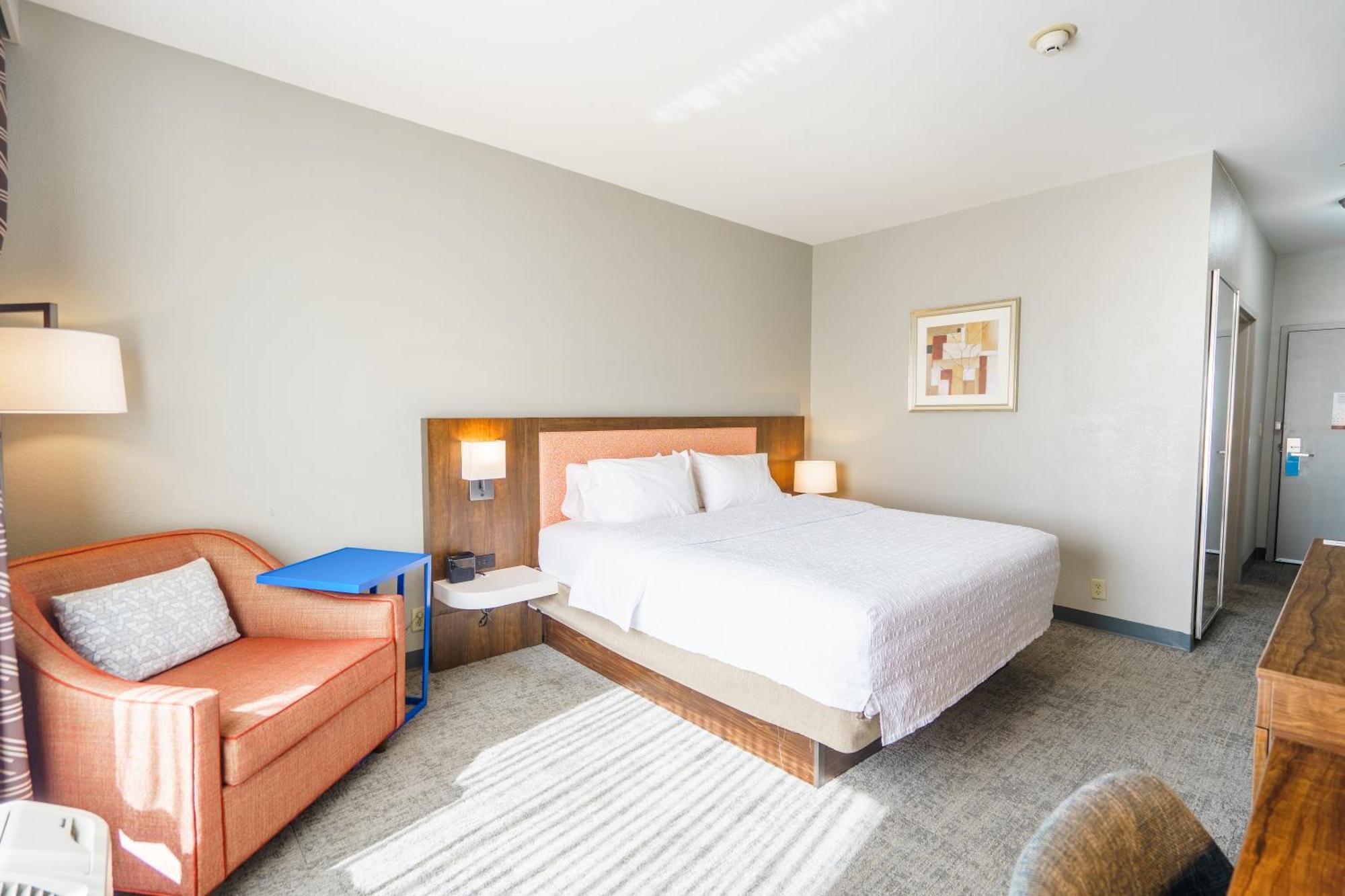 Hotel Hampton & I-20 3*