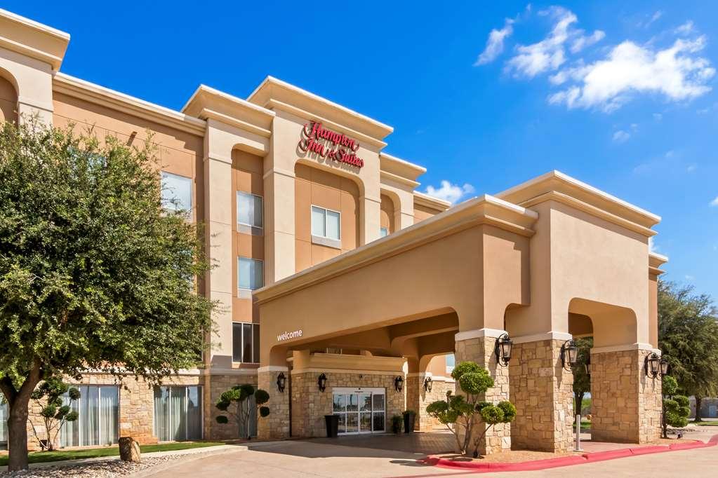 Hampton & I-20 Hotel 3*