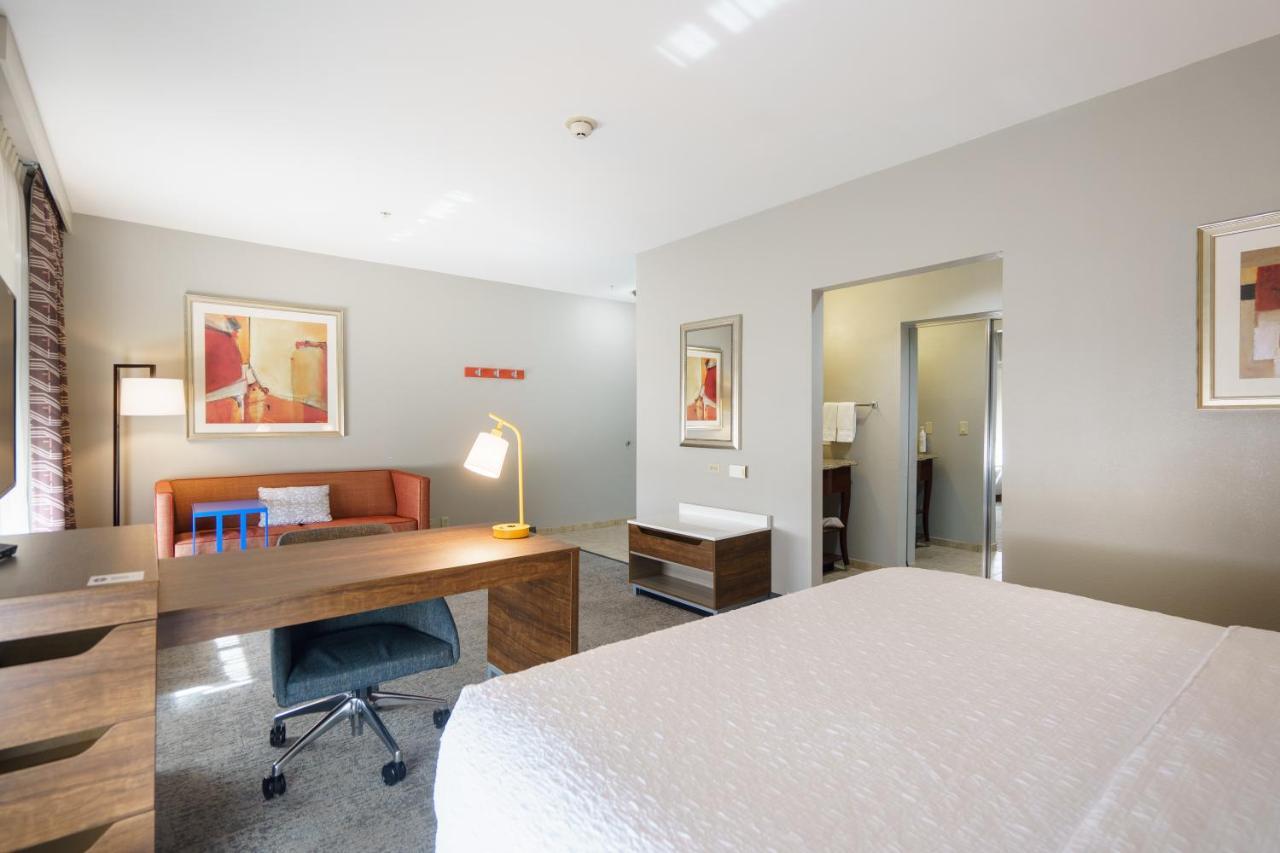 Hotel Hampton & I-20 3*
